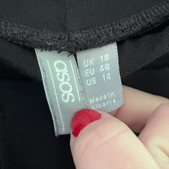 ASOS Black Pleated Midi Skirt - US 14 - Picture 6 of 7